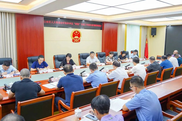 “現(xiàn)場調(diào)研+問題清單”，廣西壯族自治區(qū)人大常委會專題調(diào)研護航八桂綠水青山