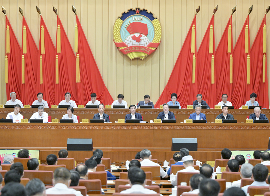 全國(guó)政協(xié)十四屆常委會(huì)第三次會(huì)議開幕 王滬寧主持 丁薛祥作報(bào)告