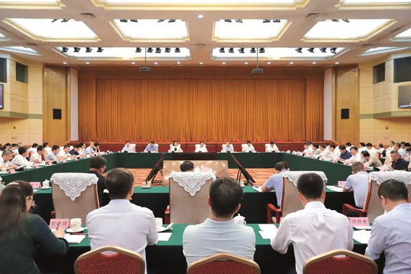  扎扎實(shí)實(shí)辦好每一件代表建議