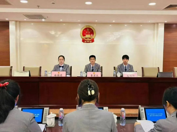  上海虹口區(qū)：中學(xué)生沉浸式體驗全過程人民民主
