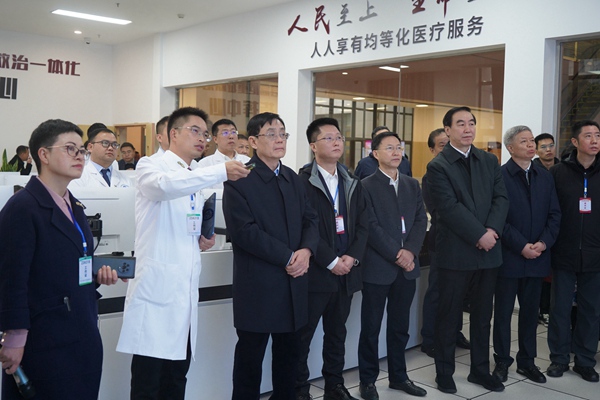  何維率隊赴貴州省畢節(jié)市大方縣開展定點幫扶調研