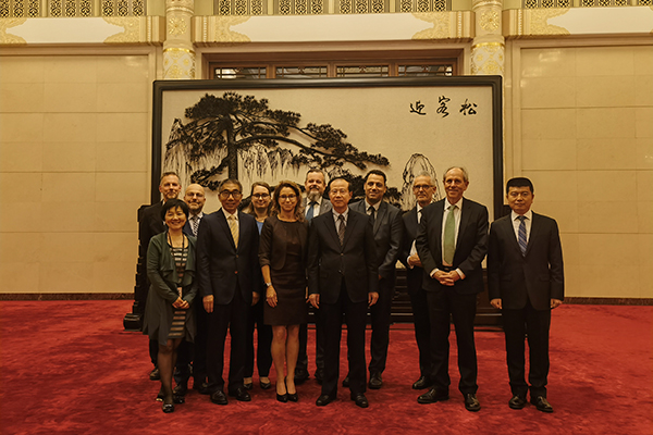  全國人大外事委員會副主任委員傅自應(yīng)會見德國漢堡市議會代表團(tuán)